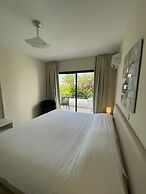 Vrachia Beach Hotel & Suites - Adults only