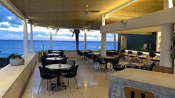 Vrachia Beach Hotel & Suites - Adults only