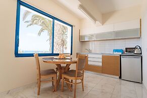 Vrachia Beach Hotel & Suites - Adults only