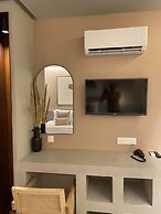 Vrachia Beach Hotel & Suites - Adults only