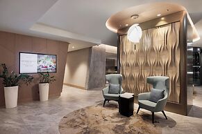 Marine Hotel