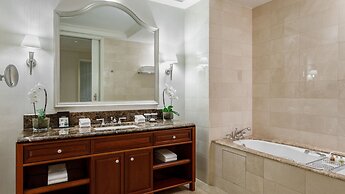 Lotte Hotel Moscow - The Leading Hotels of the World