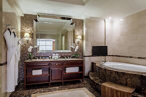 Lotte Hotel Moscow - The Leading Hotels of the World