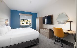 Holiday Inn Express Hotel & Suites St. Robert by IHG