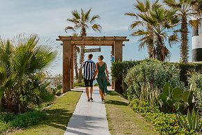 Guaycura Boutique Hotel Beach Club & Spa