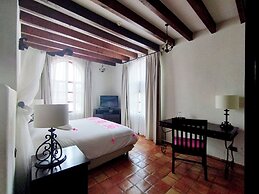 Guaycura Boutique Hotel Beach Club & Spa