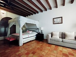 Guaycura Boutique Hotel Beach Club & Spa