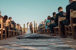 Guaycura Boutique Hotel Beach Club & Spa