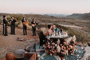 Guaycura Boutique Hotel Beach Club & Spa