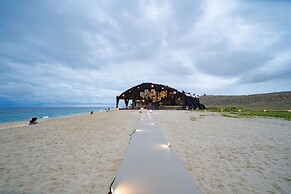 Guaycura Boutique Hotel Beach Club & Spa