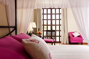 Guaycura Boutique Hotel Beach Club & Spa