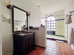 Guaycura Boutique Hotel Beach Club & Spa