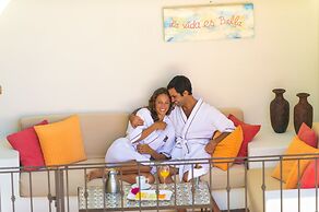 Guaycura Boutique Hotel Beach Club & Spa