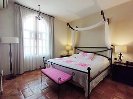 Guaycura Boutique Hotel Beach Club & Spa