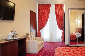 Manhattan Hotel & Restaurant