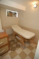 Manhattan Hotel & Restaurant