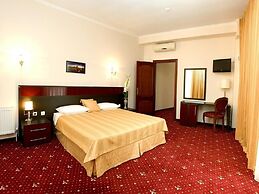 Manhattan Hotel & Restaurant