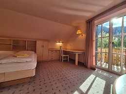 PRIVILLAGE STARE - B&B, Villa and Chalet Resort