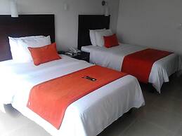 Hotel Pinares Plaza
