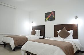 Hotel Pinares Plaza