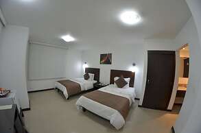 Hotel Pinares Plaza
