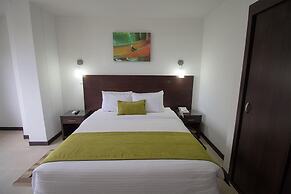 Hotel Pinares Plaza