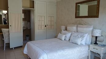 At Eezzze Riversway Self Catering