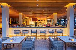 Renaissance Phuket Resort & Spa