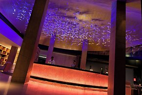 Renaissance Phuket Resort & Spa