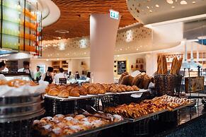 Renaissance Phuket Resort & Spa