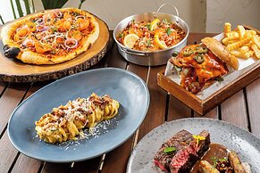 Renaissance Phuket Resort & Spa