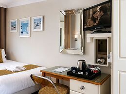 Riviera Lodge Hotel