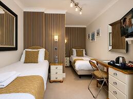 Riviera Lodge Hotel