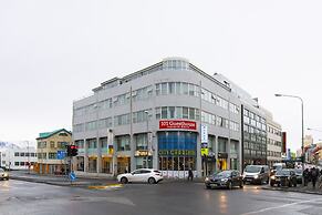 101 Guesthouse Hotel