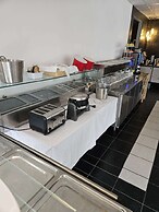 101 Guesthouse Hotel