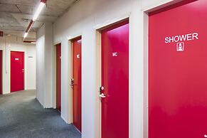 101 Guesthouse Hotel