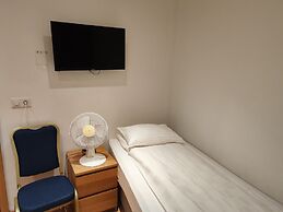 101 Guesthouse Hotel