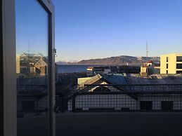 101 Guesthouse Hotel