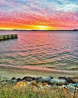 Sandaway Suites & Beach