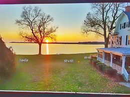 Sandaway Suites & Beach