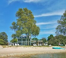 Sandaway Suites & Beach