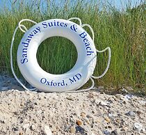 Sandaway Suites & Beach