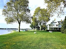 Sandaway Suites & Beach