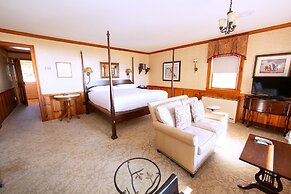 Sandaway Suites & Beach