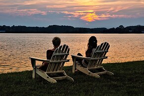 Sandaway Suites & Beach