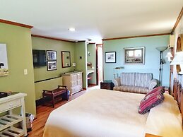 Sandaway Suites & Beach