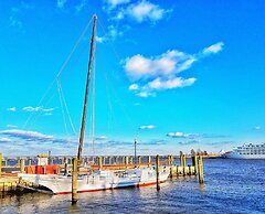 Sandaway Suites & Beach