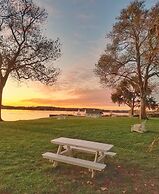 Sandaway Suites & Beach