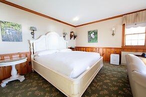 Sandaway Suites & Beach