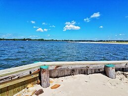 Sandaway Suites & Beach